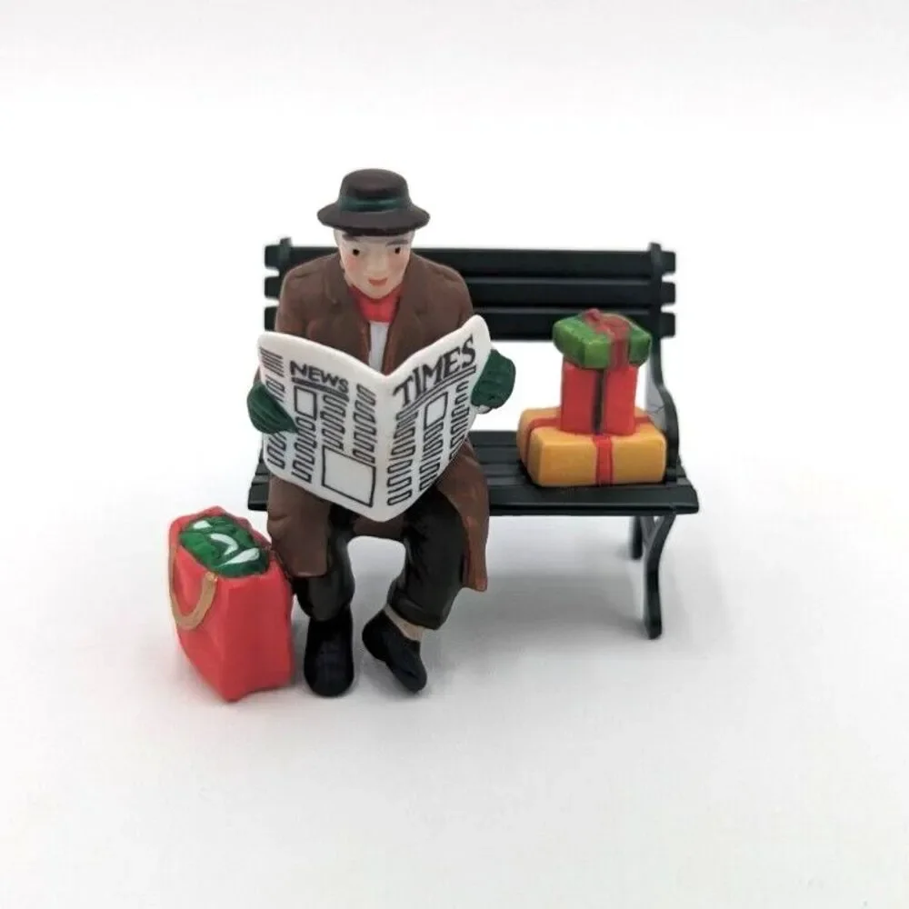 Dept 56 Rest Ye Merry Gentleman Man on Park Bench reading TIMES‎ Paper #5540-9